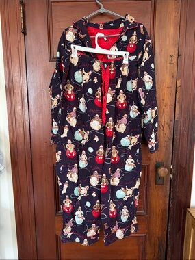 Nick and Nora flannel monkey and yarn ball pajama set size L